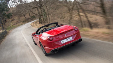 Ferrari California T HS - rear tracking