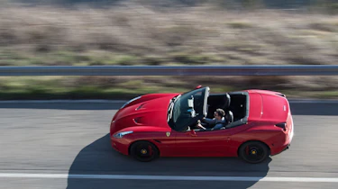 Ferrari California T HS - side tracking