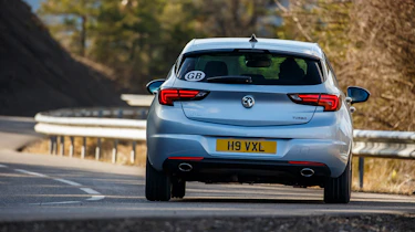 Vauxhall Astra 1.6 turbo - rear cornering