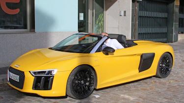 Audi R8 Spyder - spied - front/side