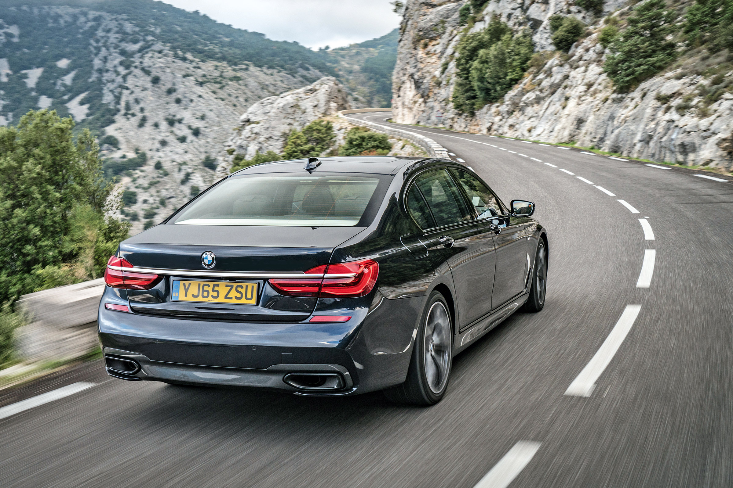 BMW 740Ld xDrive - rear