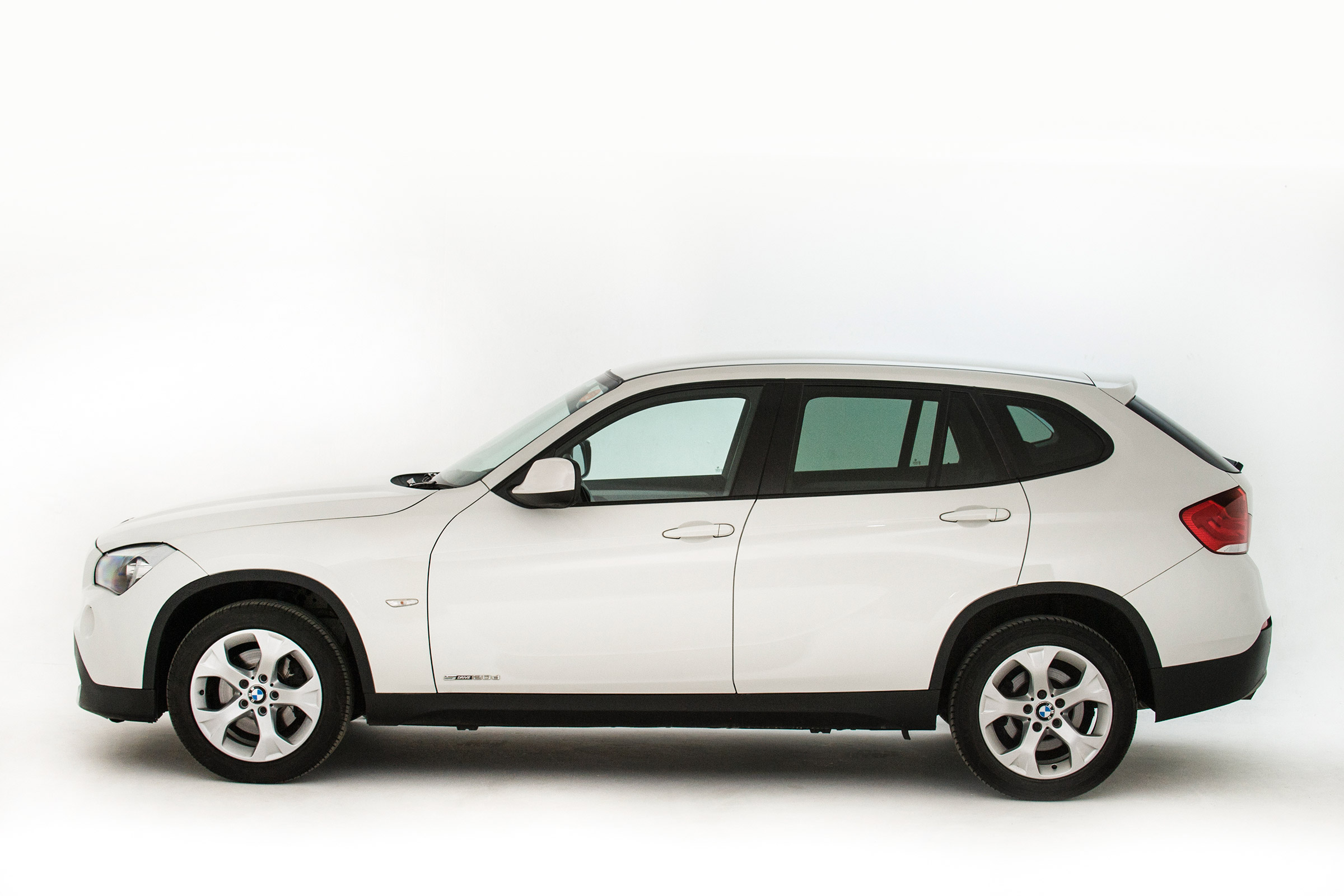 BMW X1 Mk1 - side