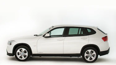 BMW X1 Mk1 - side