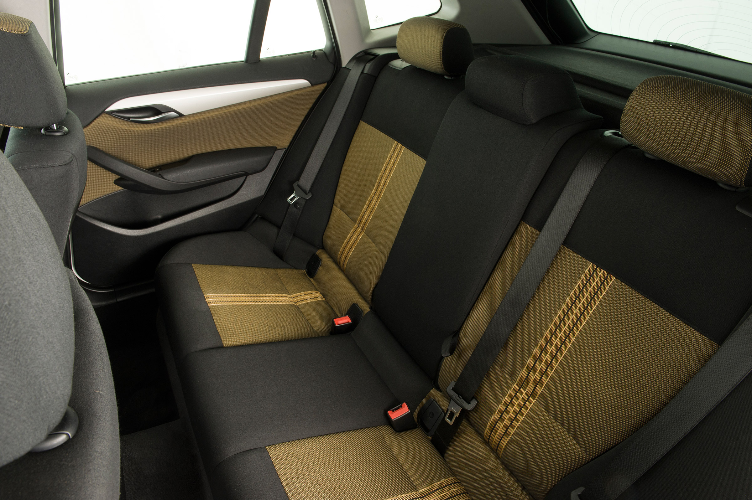 BMW X1 Mk1 - rear seats