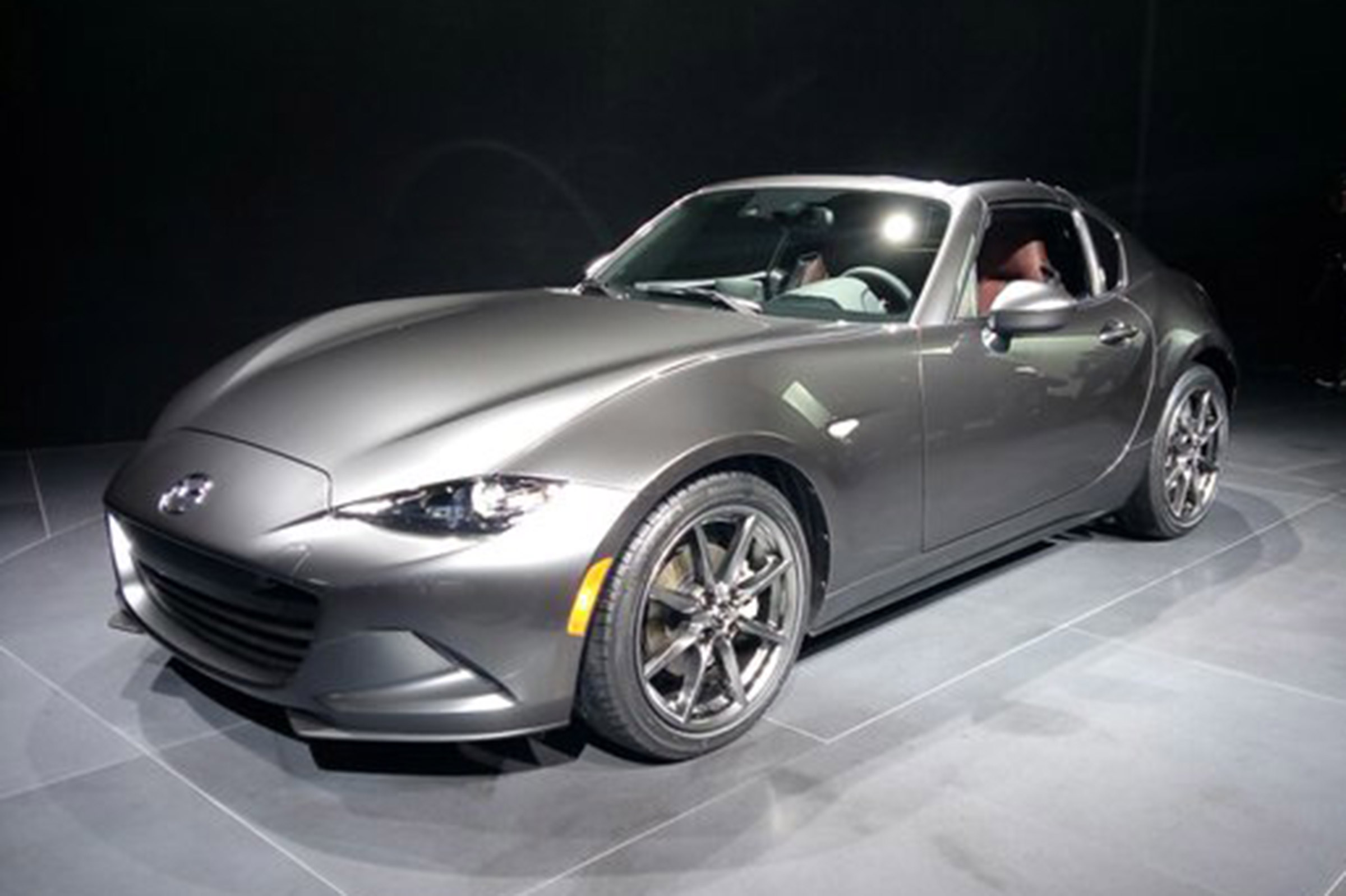 Mazda MX-5 RF - front show