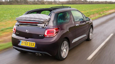 DS 3 Cabrio 2016 review - rear tracking