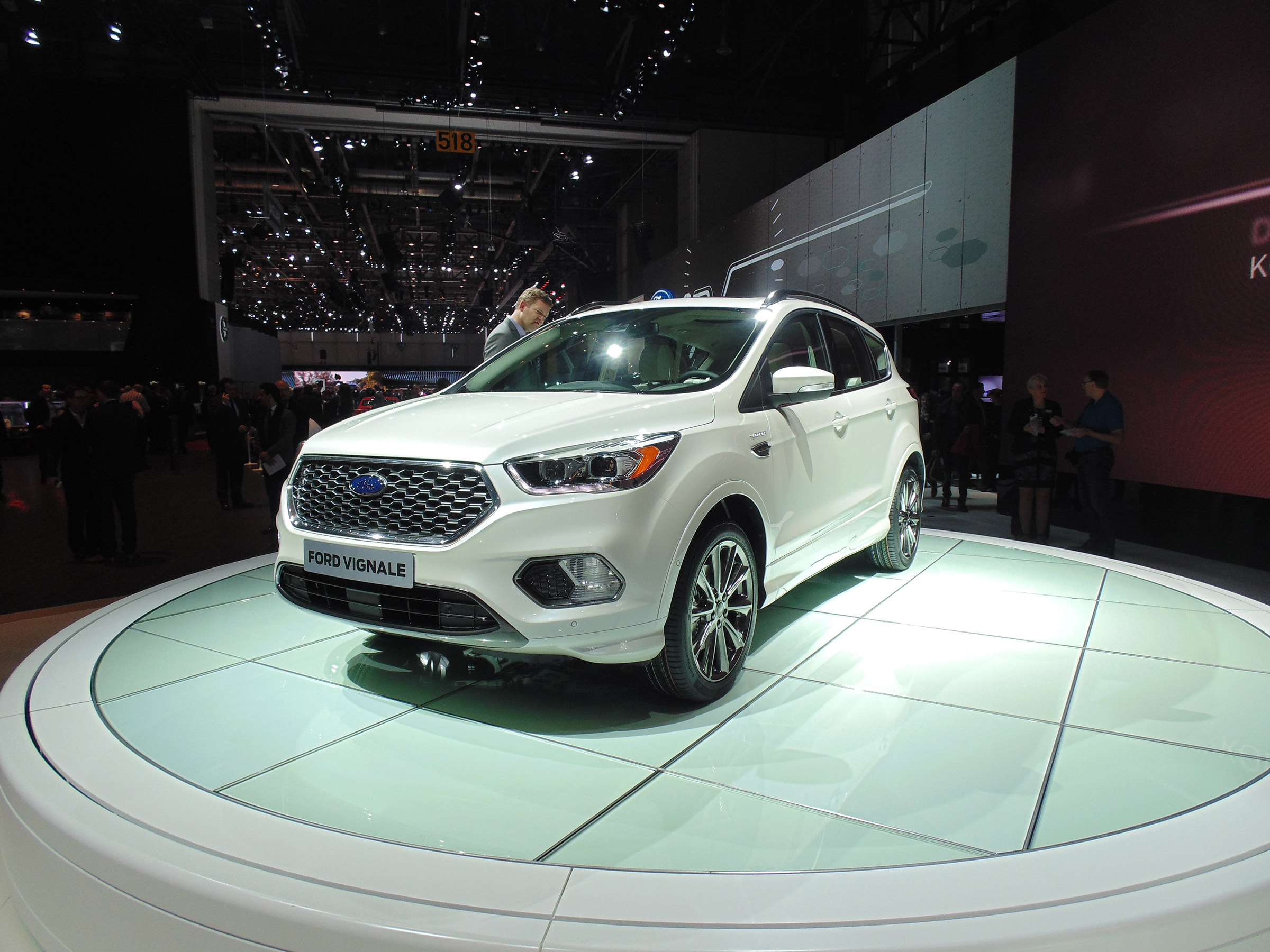 Ford Kuga Vignale Concept - Geneva front quarter