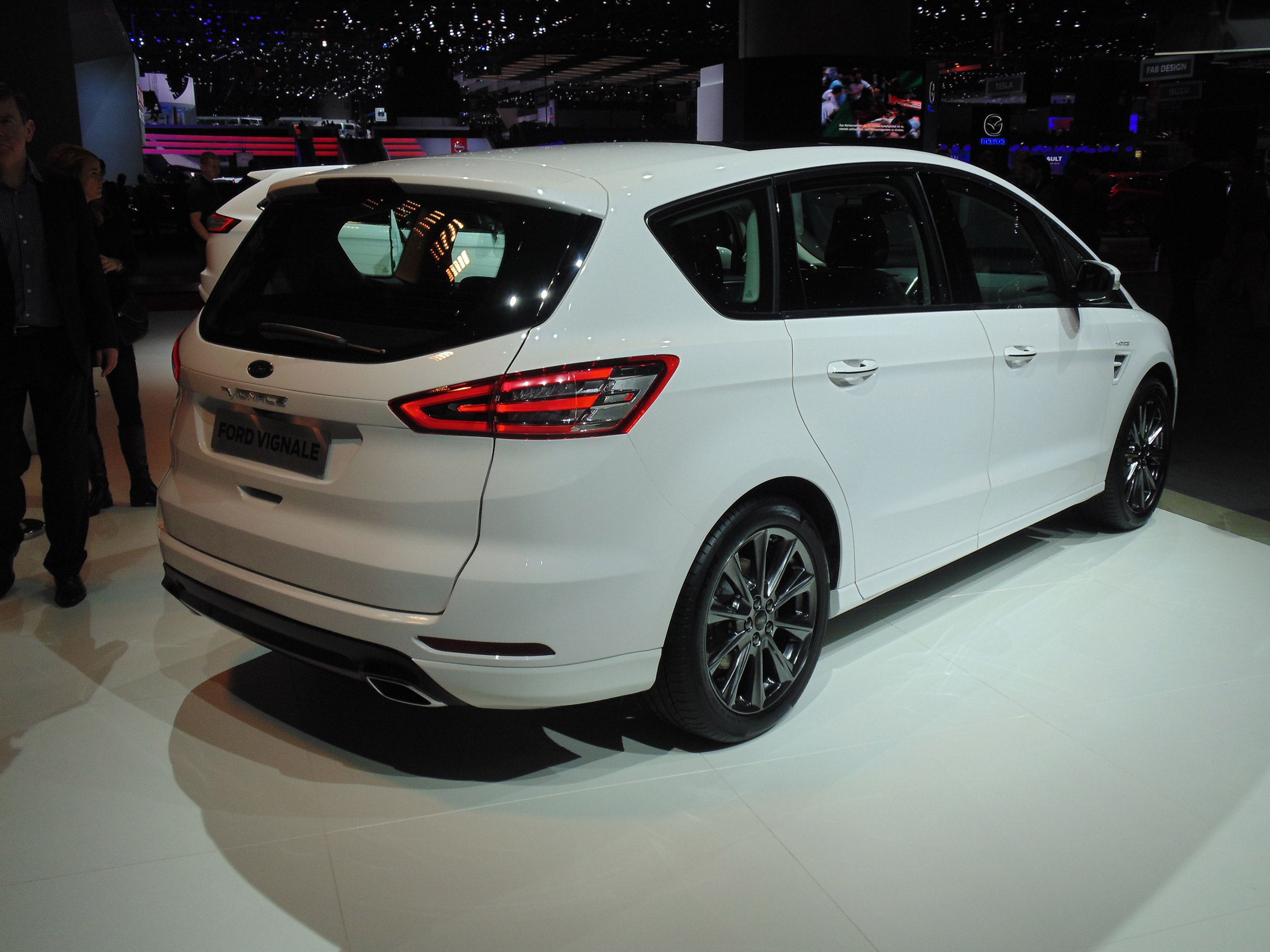 Ford S-MAX Vignale Geneva - rear three quarter