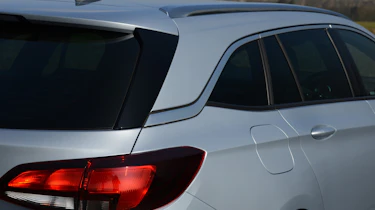 Vauxhall Astra Sports Tourer diesel 2016 - rear light