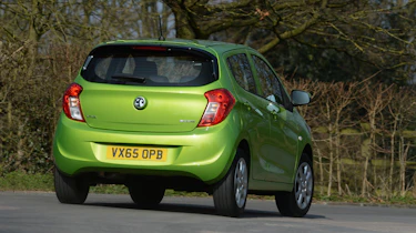 Vauxhall Viva ecoFLEX 2016 - rear cornering