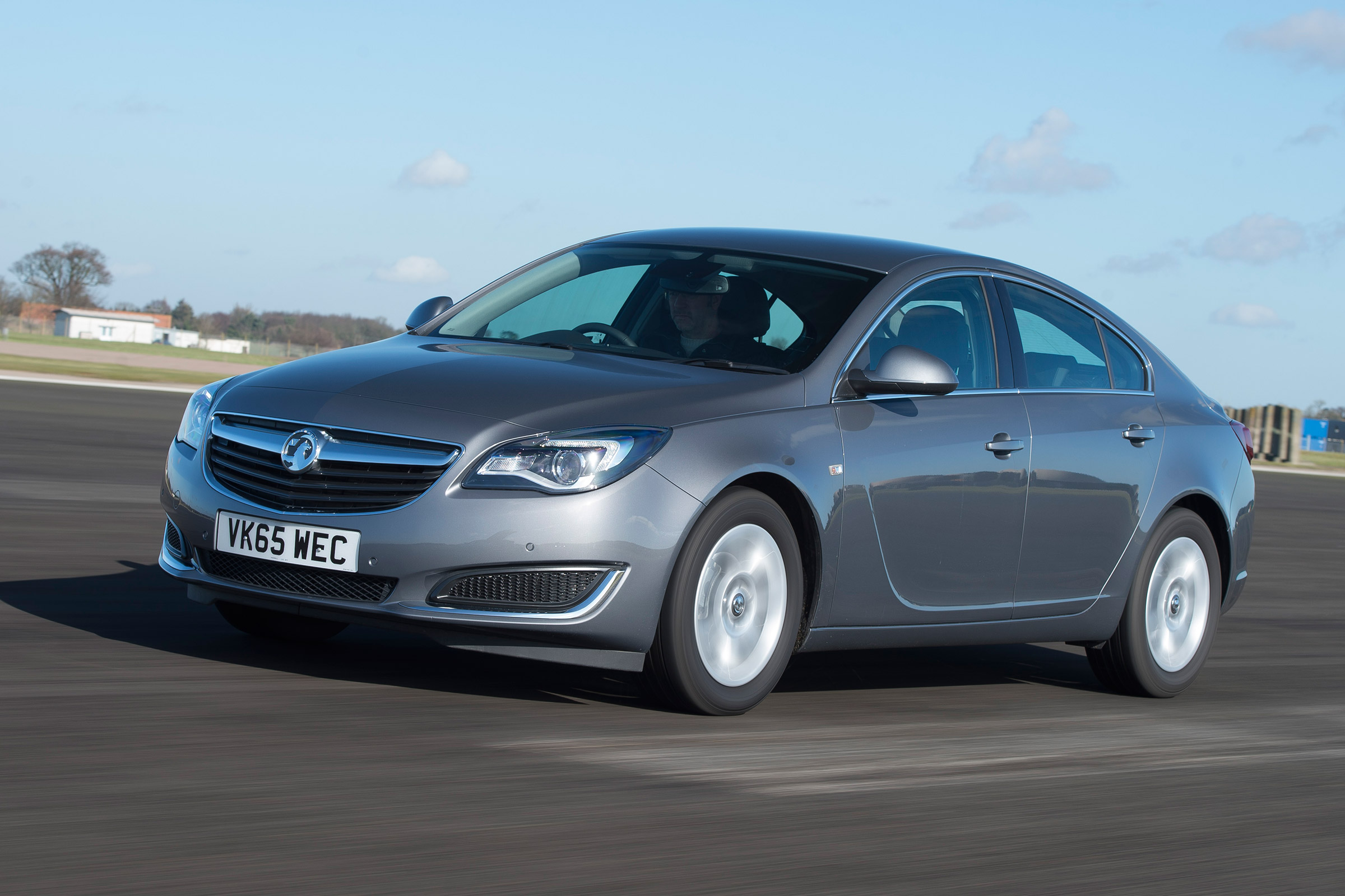Vauxhall Insignia - front