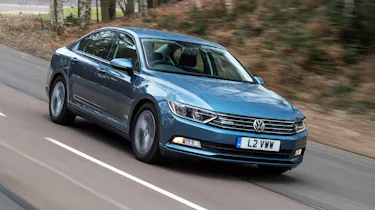 Volkswagen Passat BlueMotion 2016 - front tracking