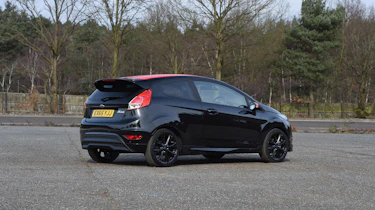 SEAT Ibiza SC FR vs Ford Fiesta Zetec S Black Edition - Fiesta rear three quarter