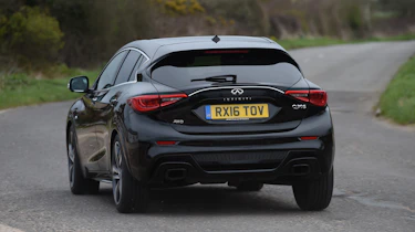 Infiniti Q30 Sport AWD 2016 - rear cornering