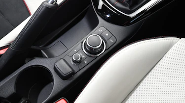 Mazda CX-3 - centre console