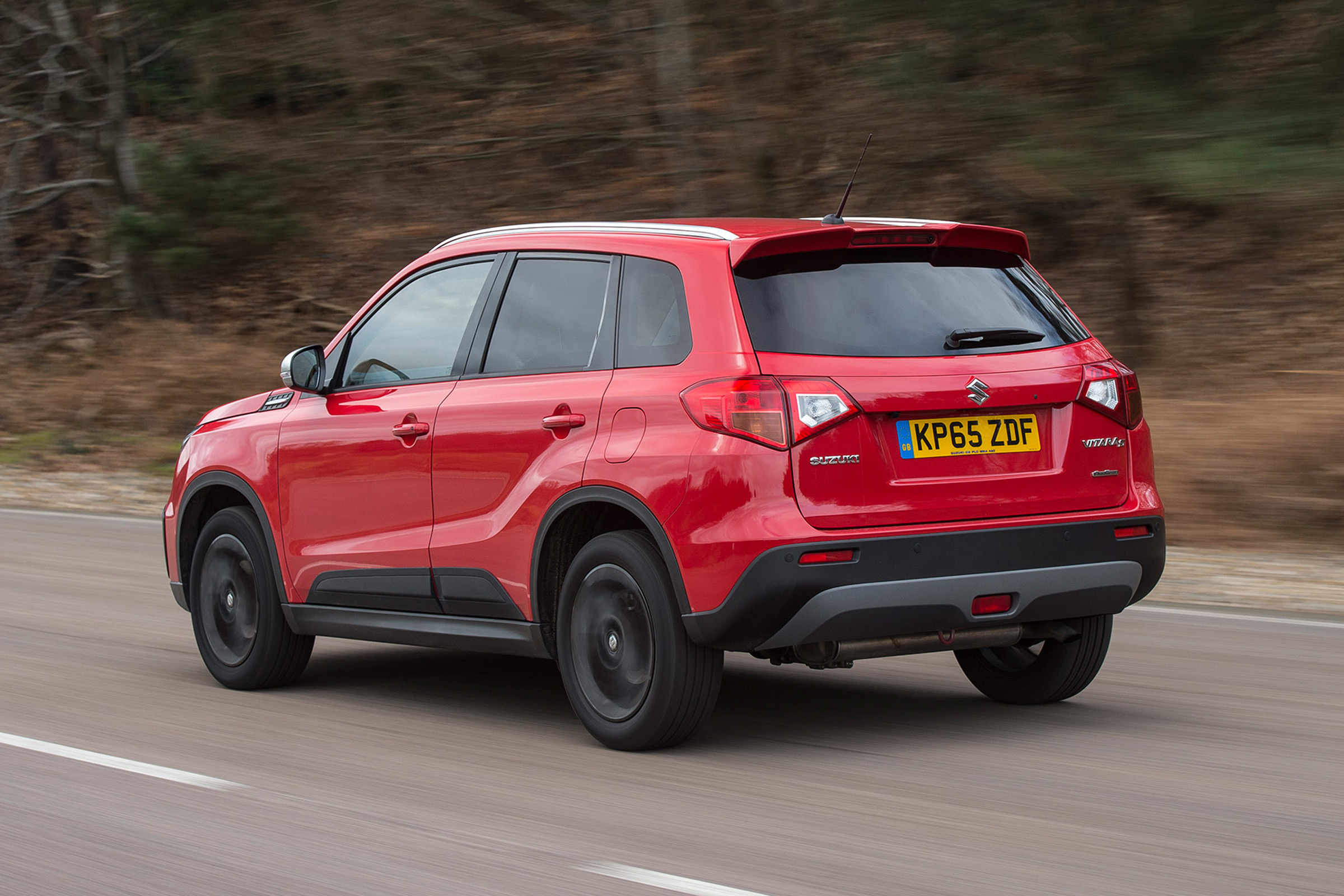 Suzuki Vitara S - rear tracking