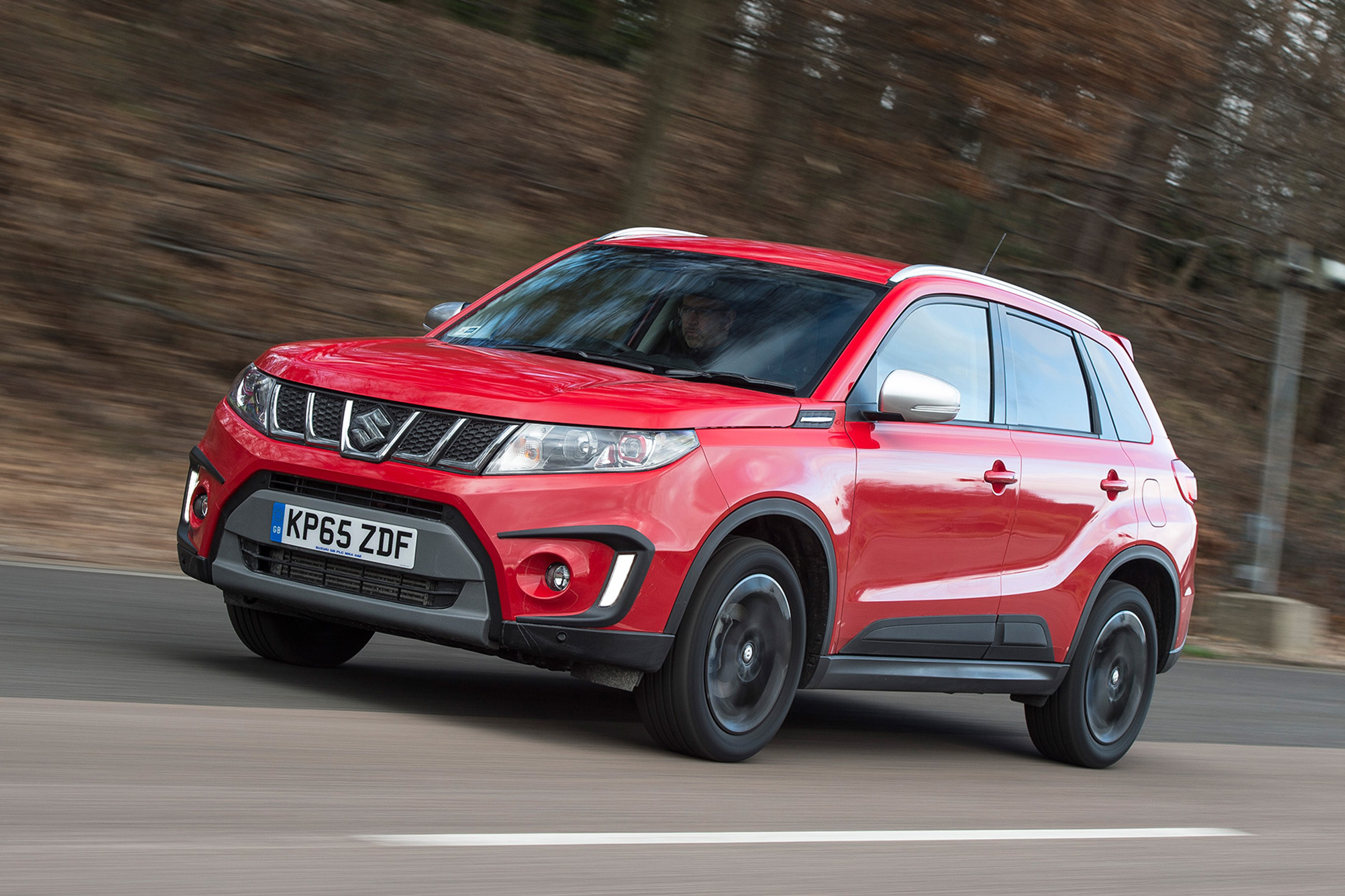 Suzuki Vitara S - front tracking
