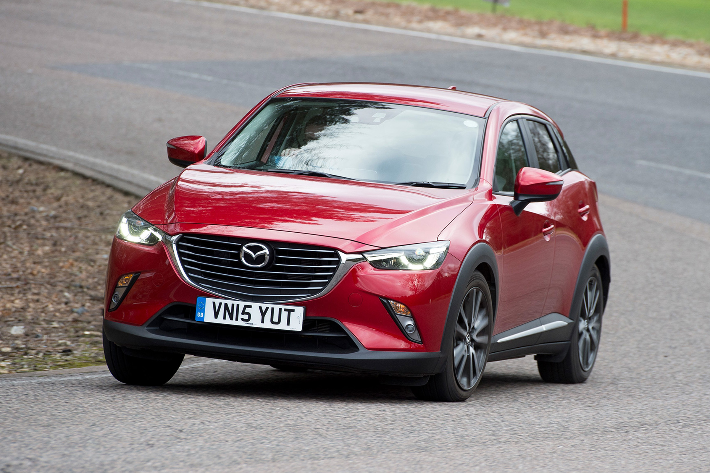 Mazda CX-3 - front cornering