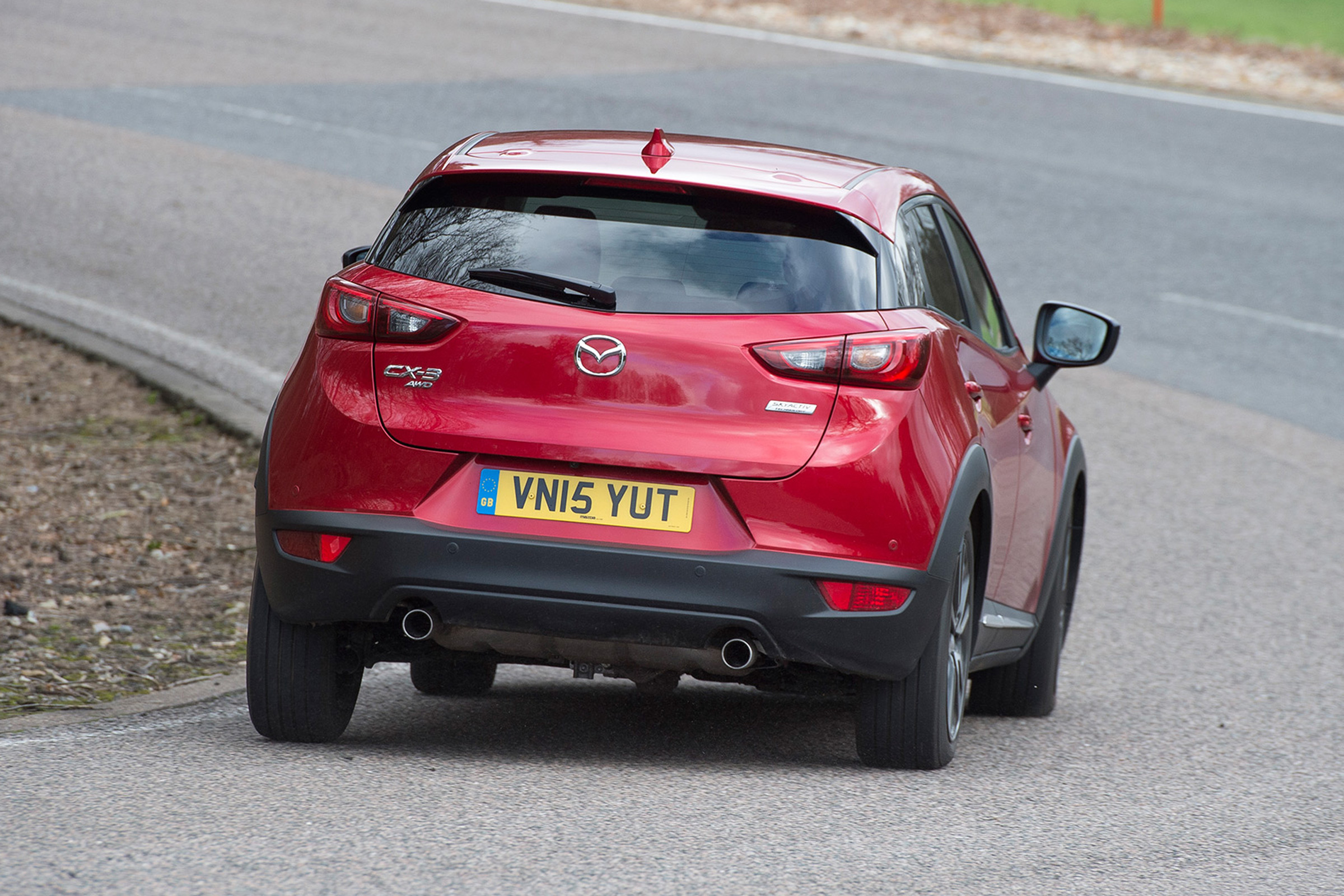 Mazda CX-3 - rear cornering