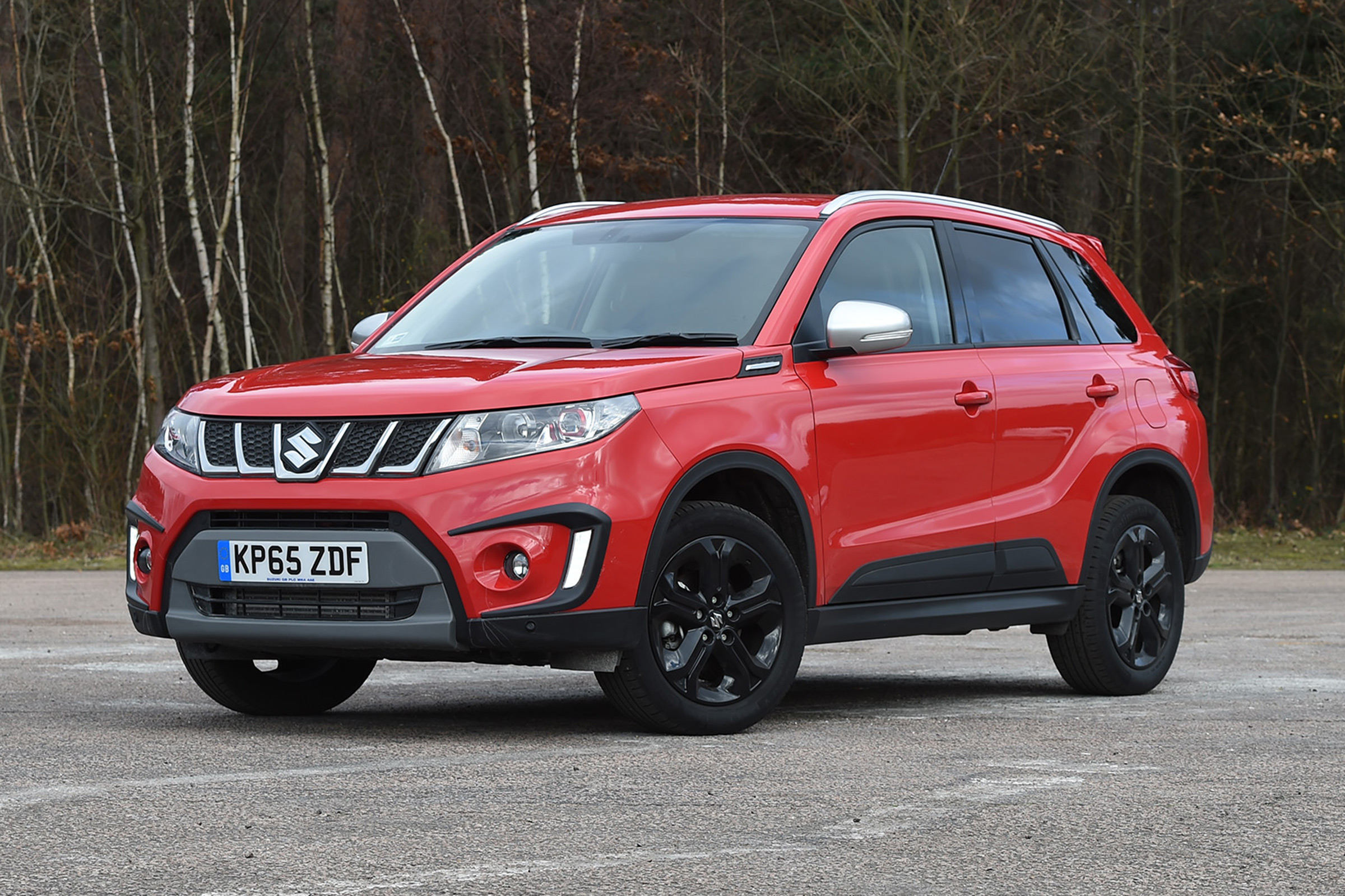 Suzuki Vitara S - front quarter