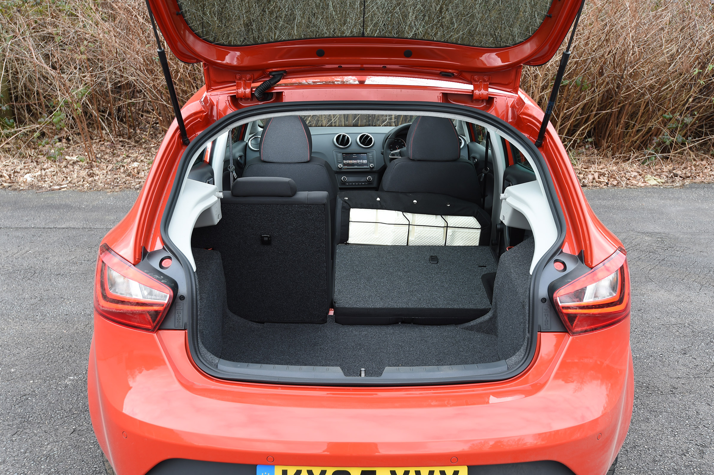SEAT Ibiza SC FR vs Ford Fiesta Zetec S Black Edition - Ibiza boot