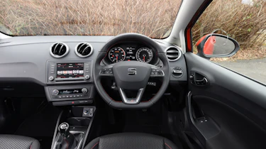 SEAT Ibiza SC FR vs Ford Fiesta Zetec S Black Edition - Ibiza interior