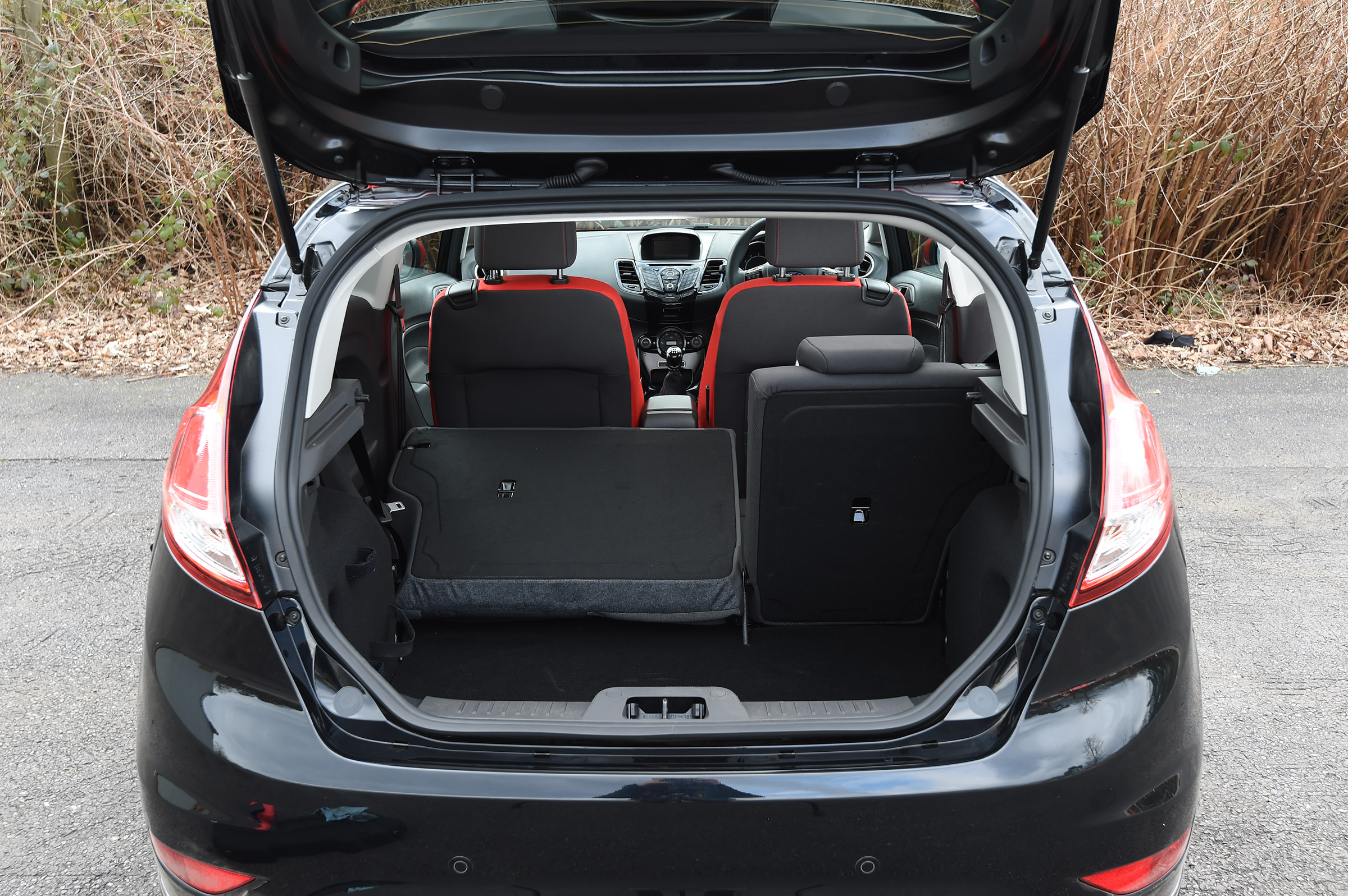 SEAT Ibiza SC FR vs Ford Fiesta Zetec S Black Edition - Fiesta boot