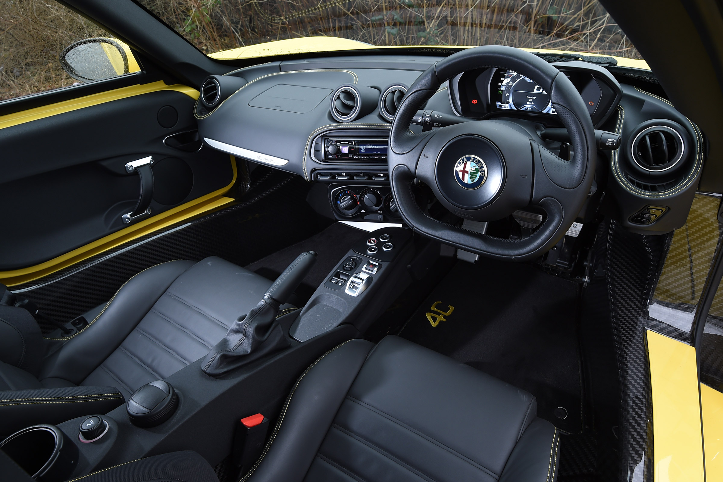 Alfa Romeo 4C Spider - interior