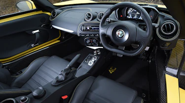 Alfa Romeo 4C Spider - interior