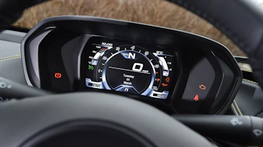 Alfa Romeo 4C Spider - dials
