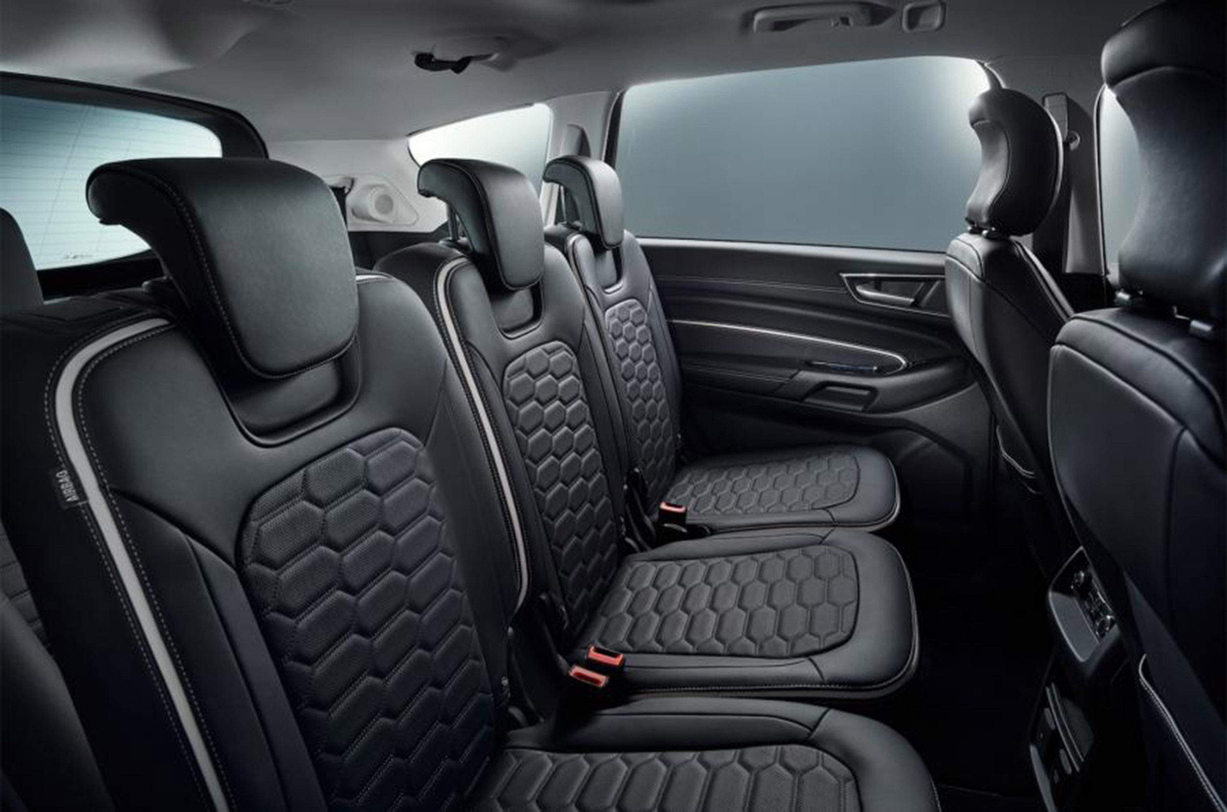 Ford S-MAX Vignale - press rear seats