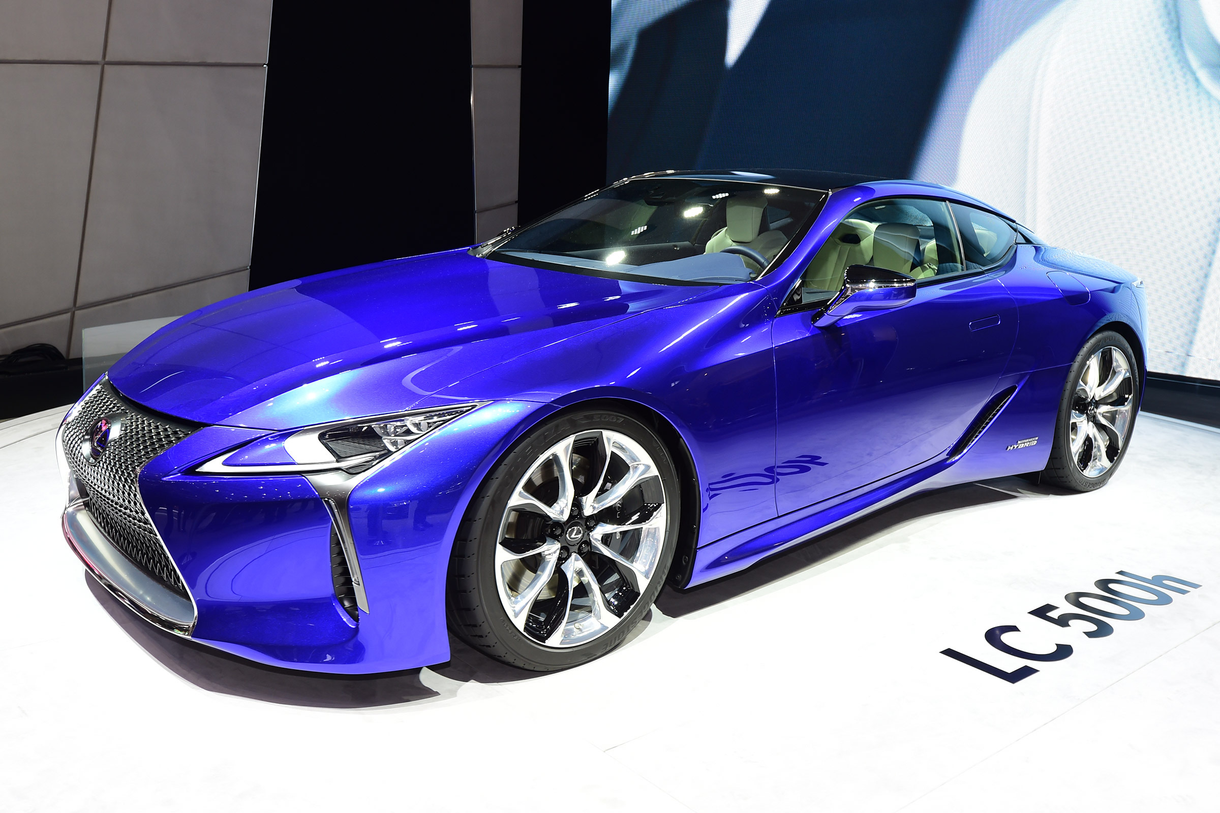 Lexus LC500h - Geneva show front/side