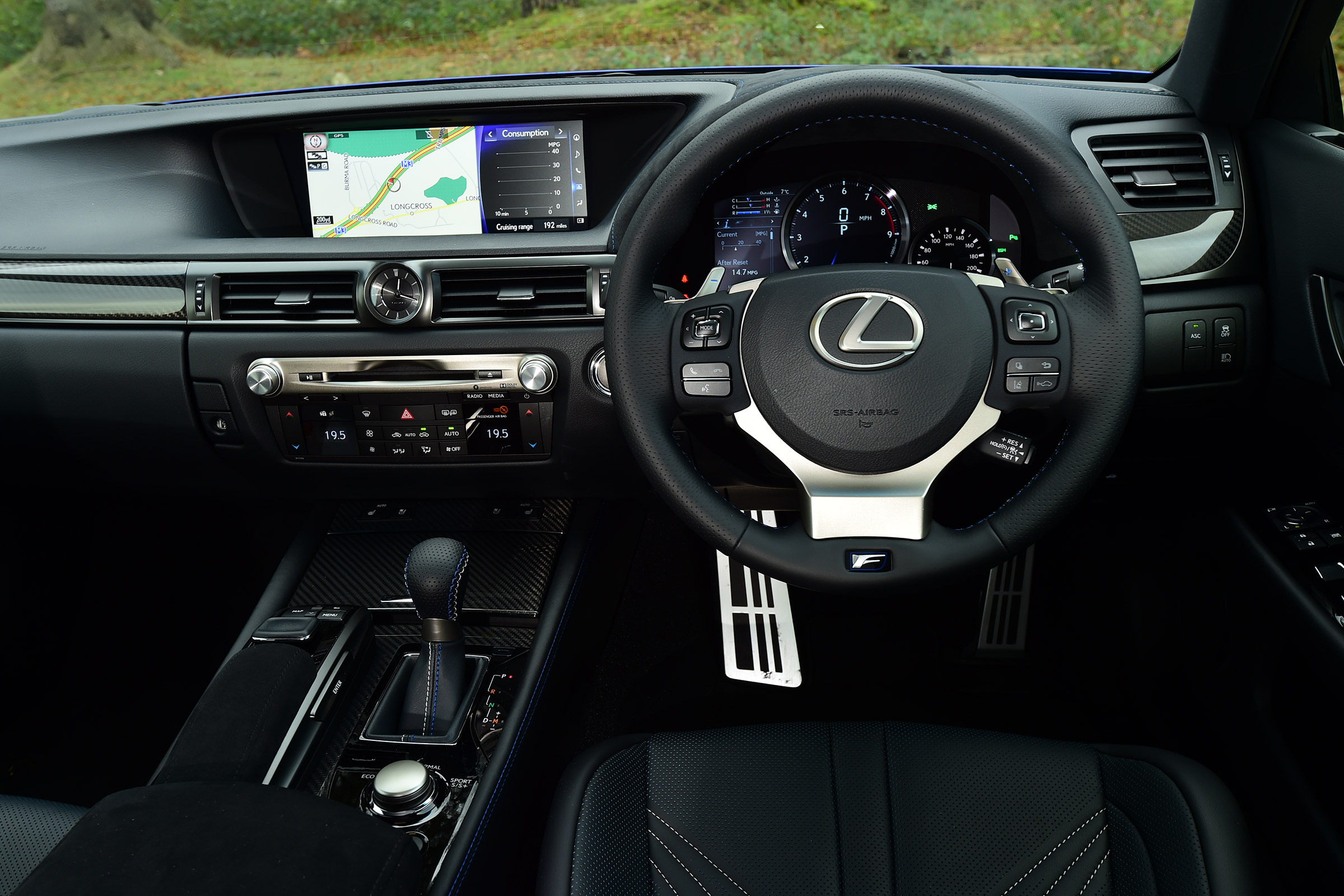 Lexus GS F - dash