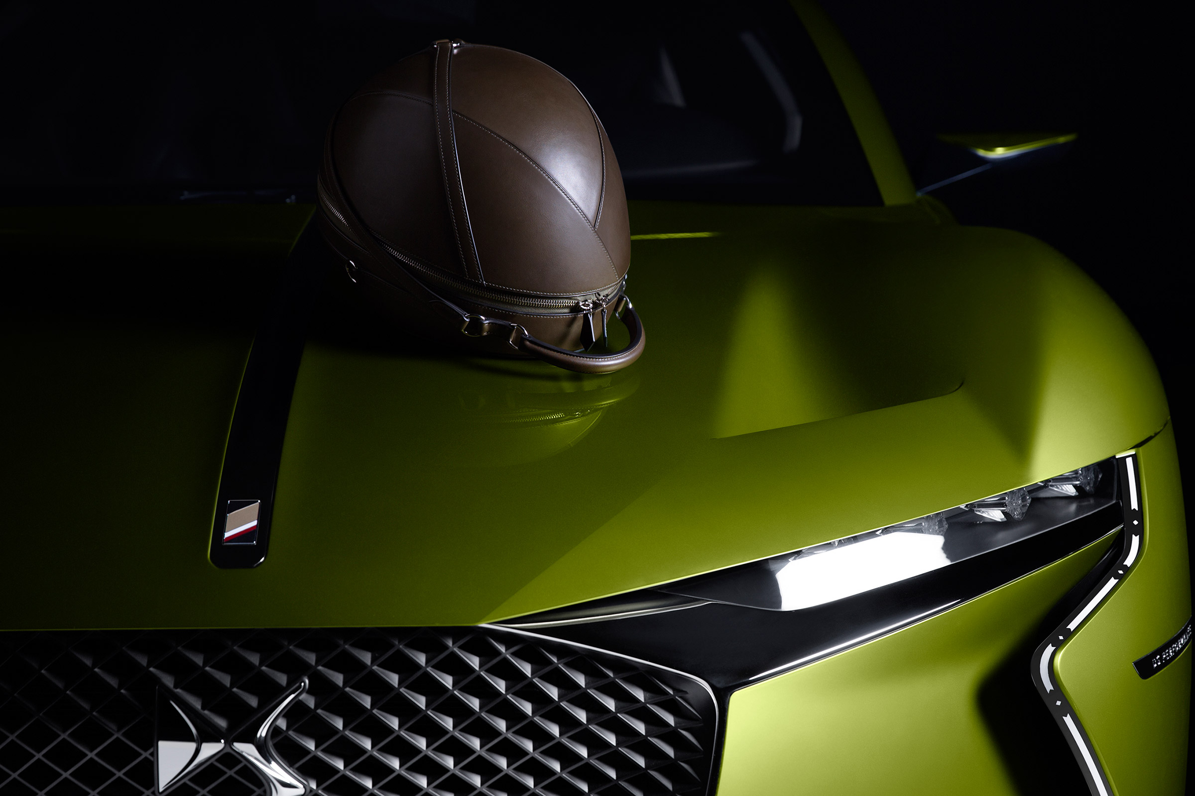 DS E-Tense - front detail
