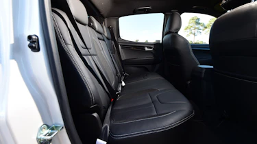 Isuzu D-Max - rear seats