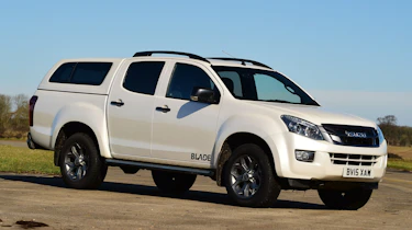 Isuzu D-Max - front static