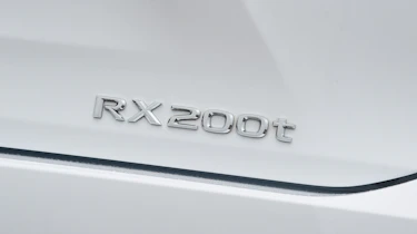 Lexus RX 200t - badge detail
