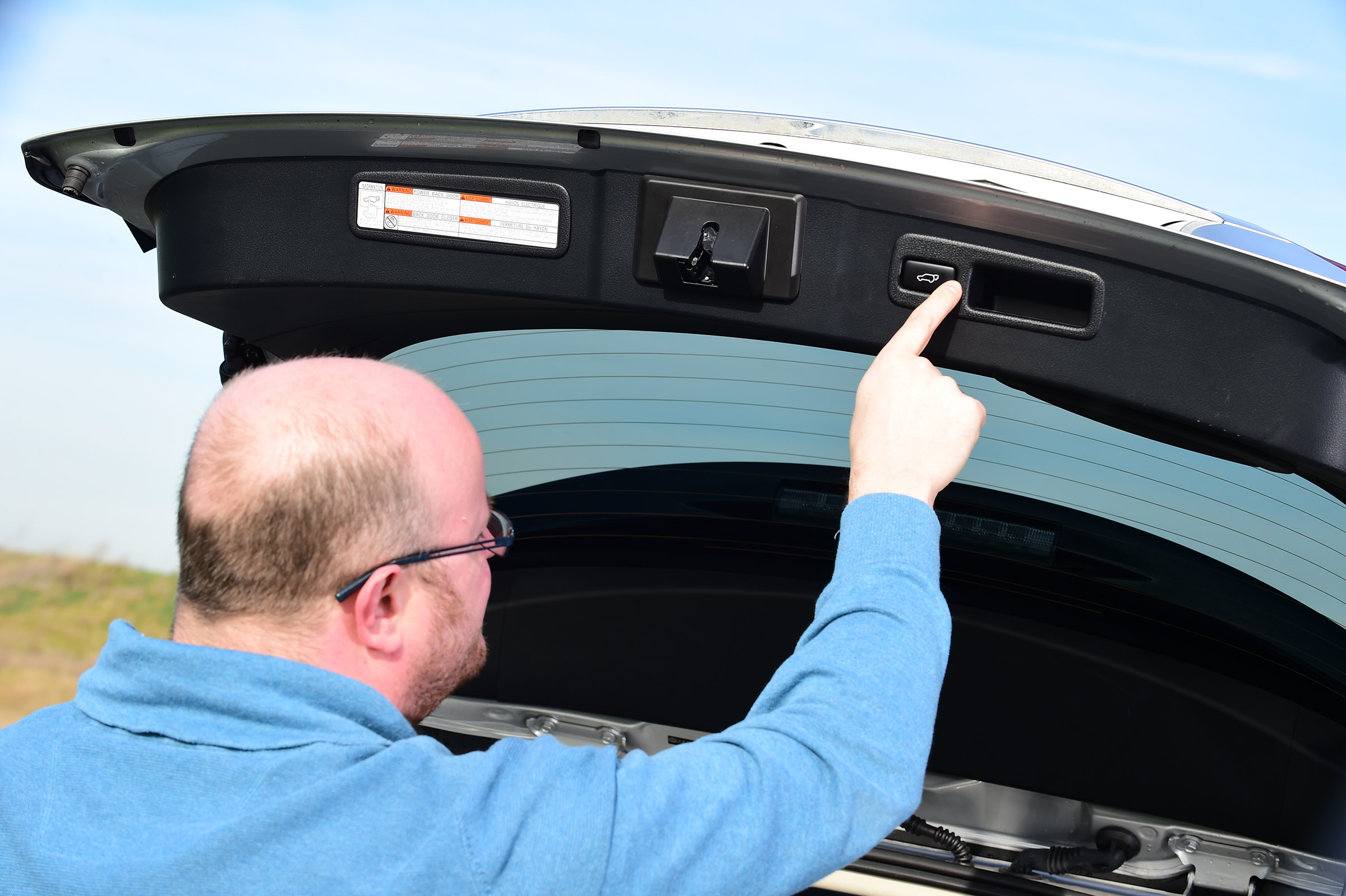 Lexus NX long-termer - boot close