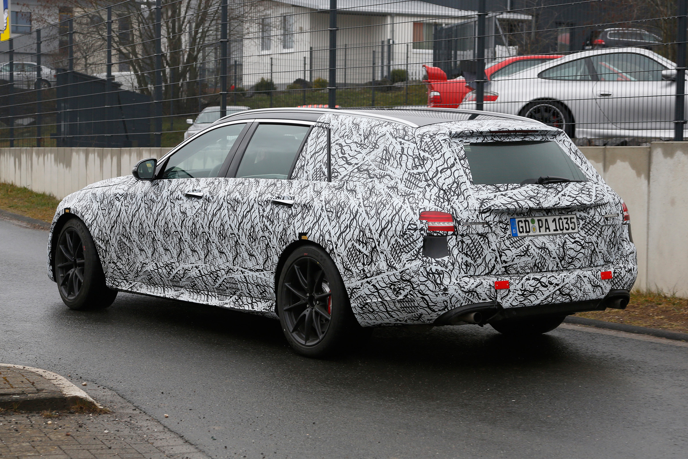 Mercedes-AMG E 63 2016 spy shots - estate rear
