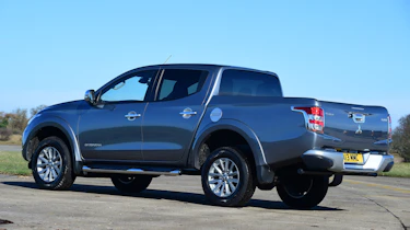 Mitsubishi L200 - rear static