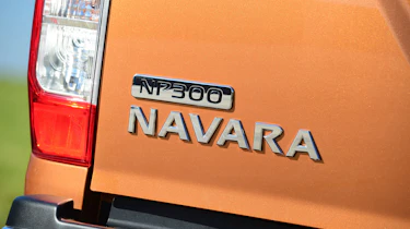 Nissan Navara - badge detail