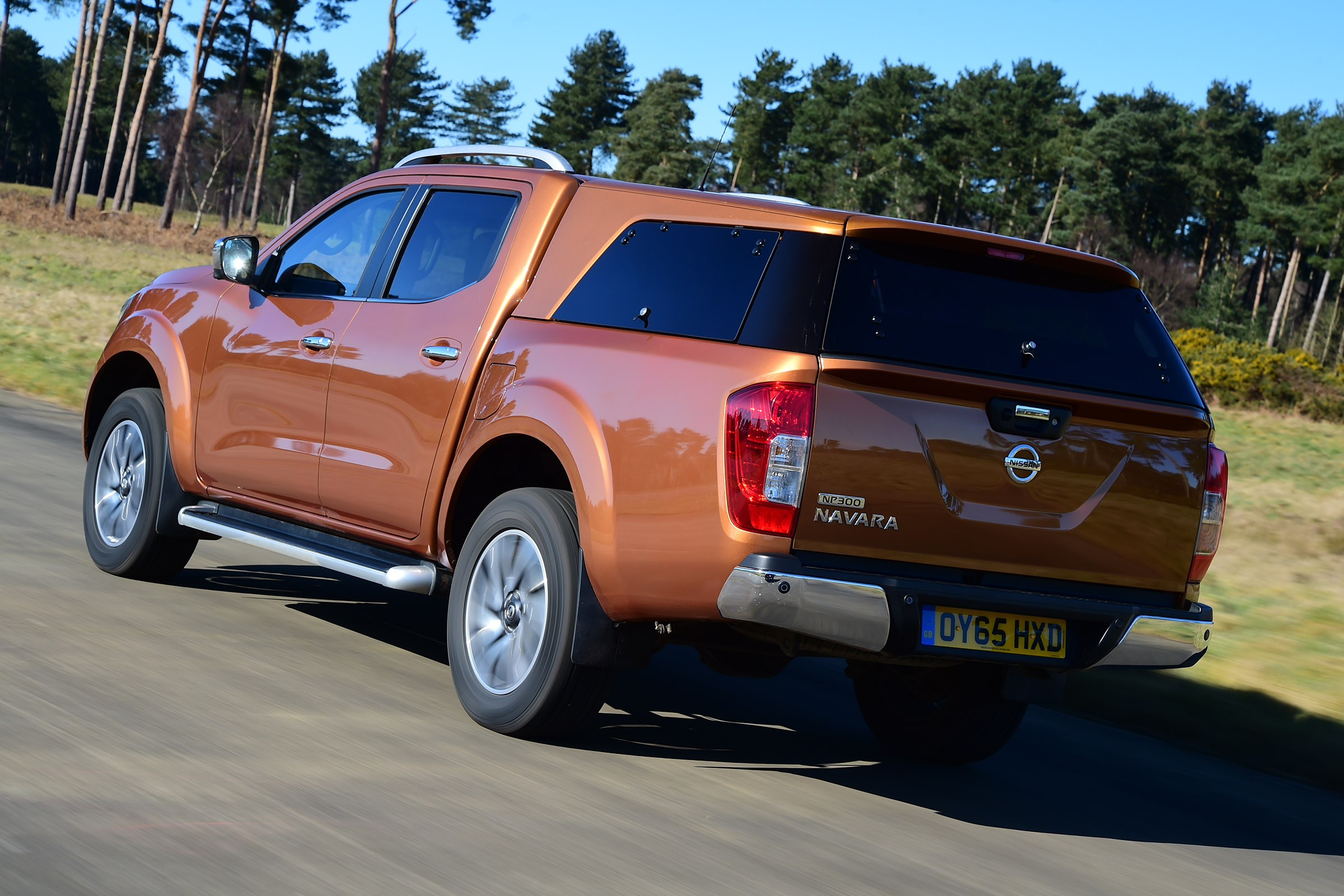 Nissan Navara - rear