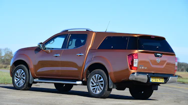 Nissan Navara - rear static