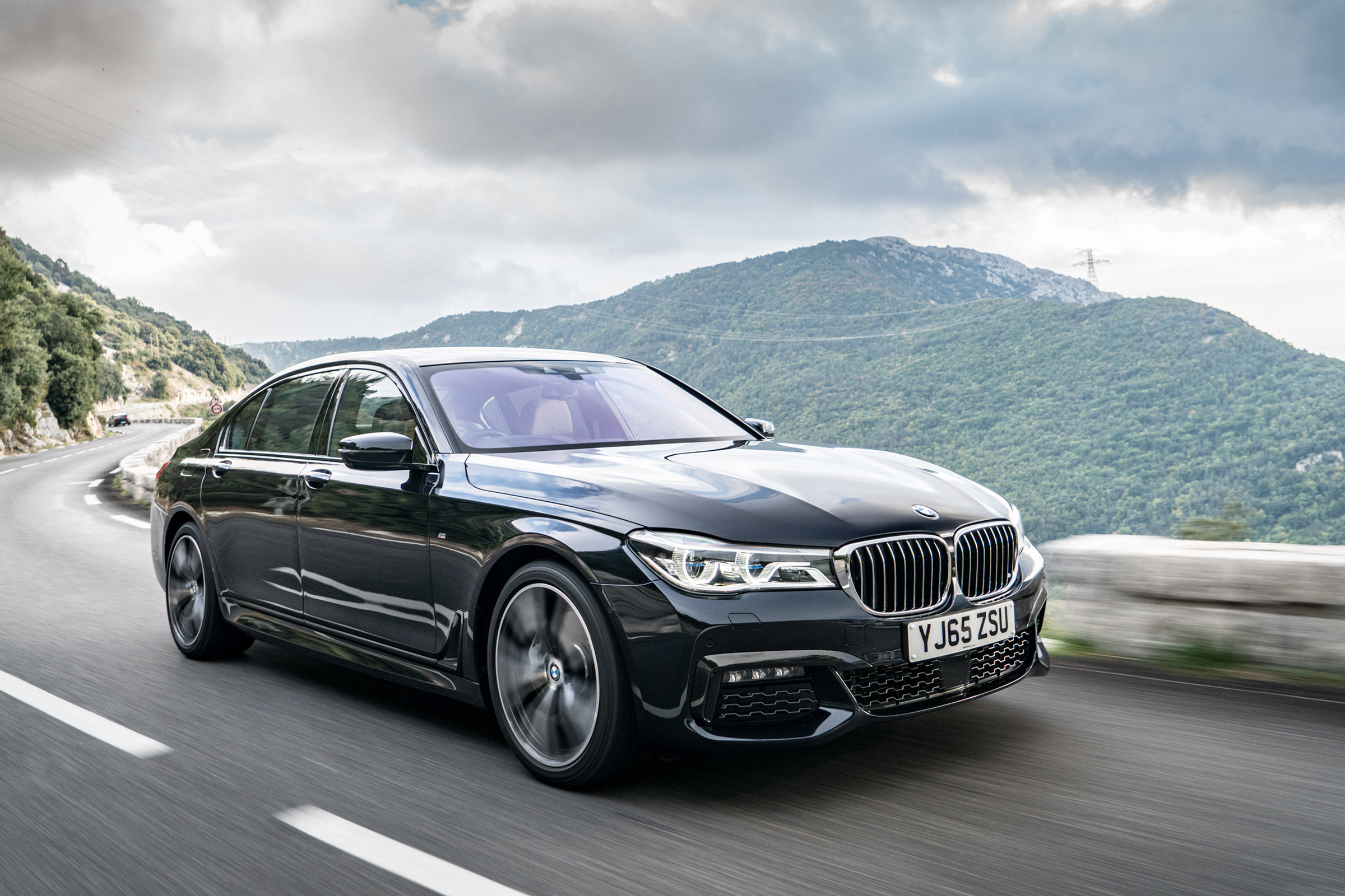 BMW 740Ld xDrive - front/side
