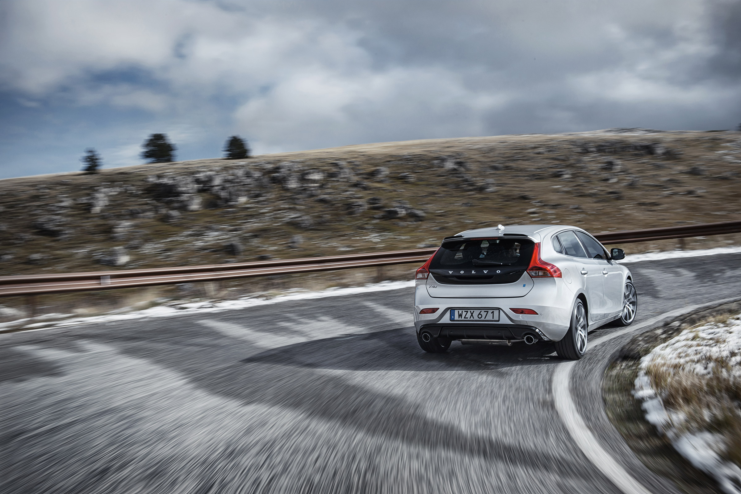 Volvo V40 Polestar Performance parts - rear tracking