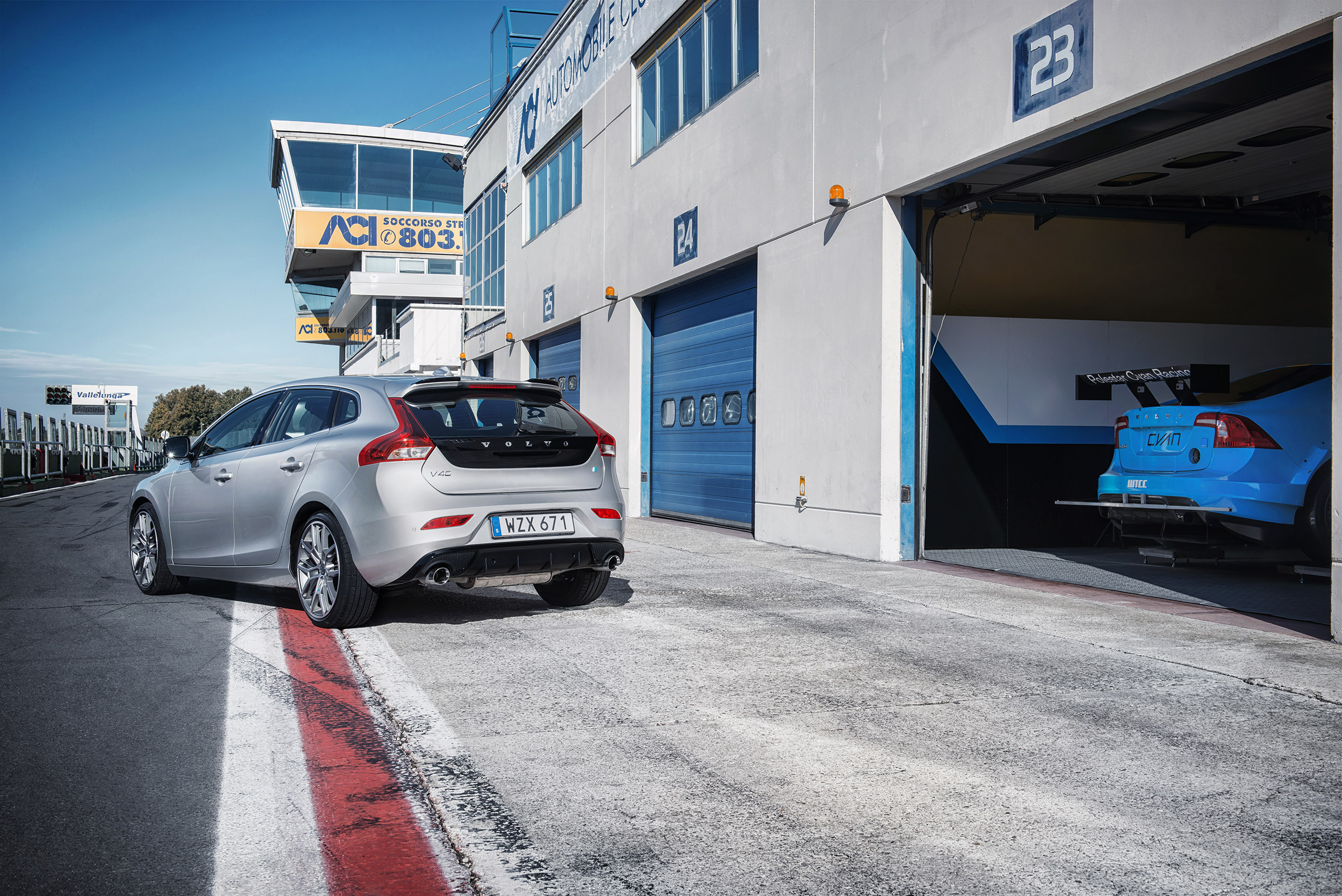 Volvo V40 Polestar Performance parts - rear garage