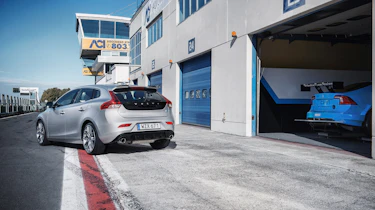 Volvo V40 Polestar Performance parts - rear garage
