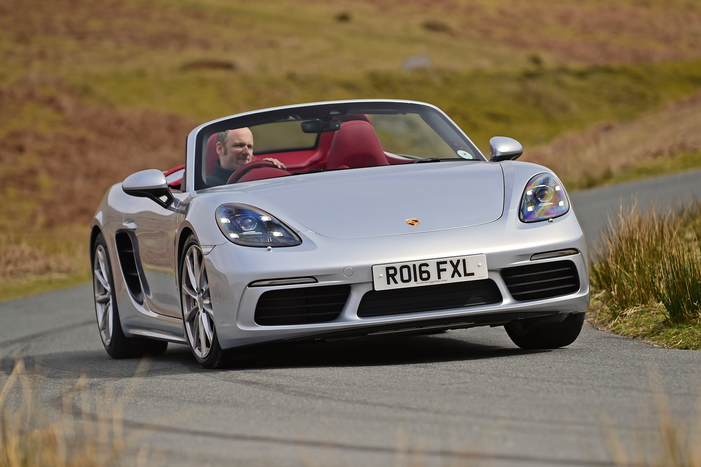 New Porsche 718 Boxster 2016 - front cornering 2