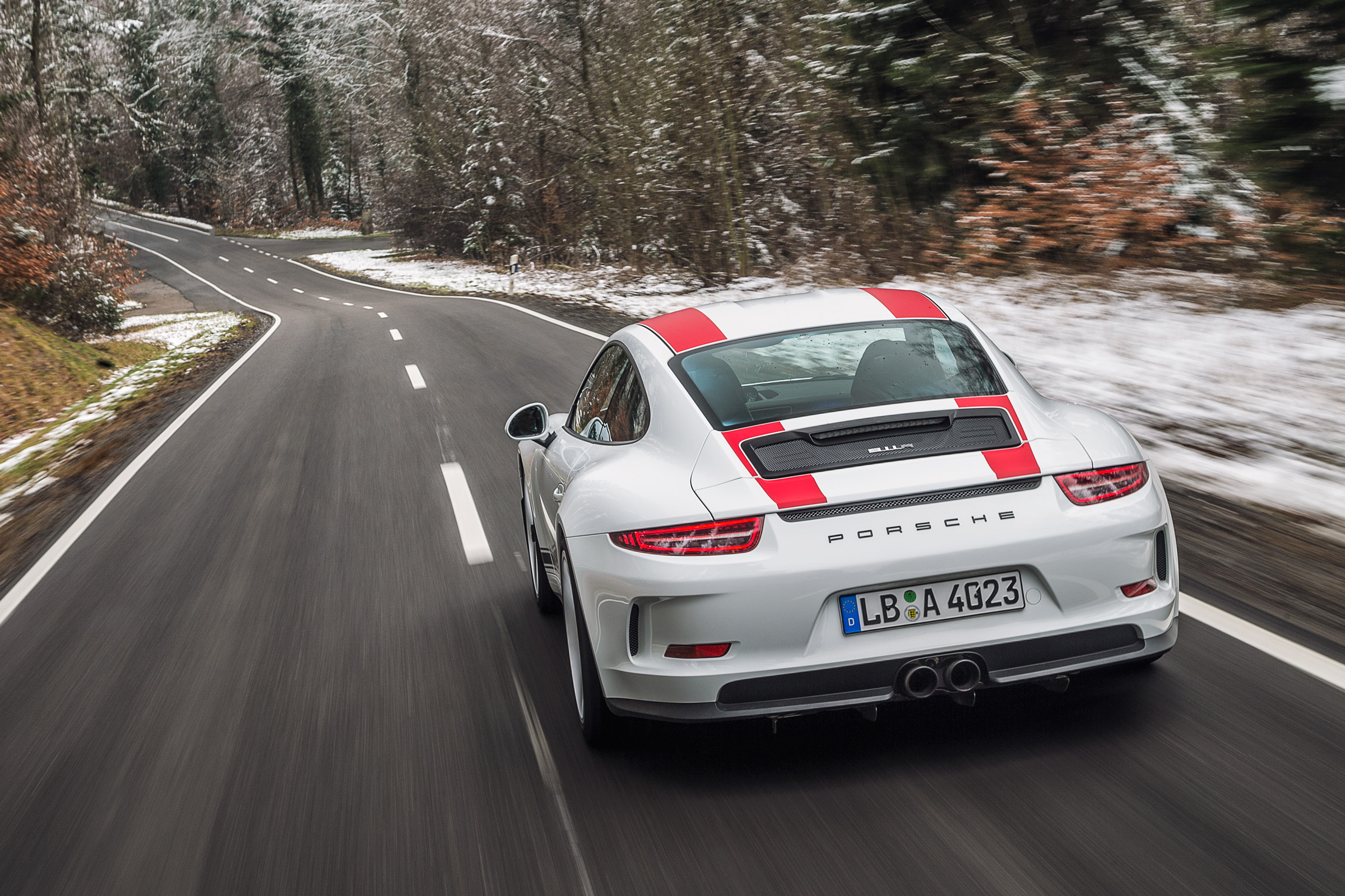 Porsche 911 R ride review - rear tracking