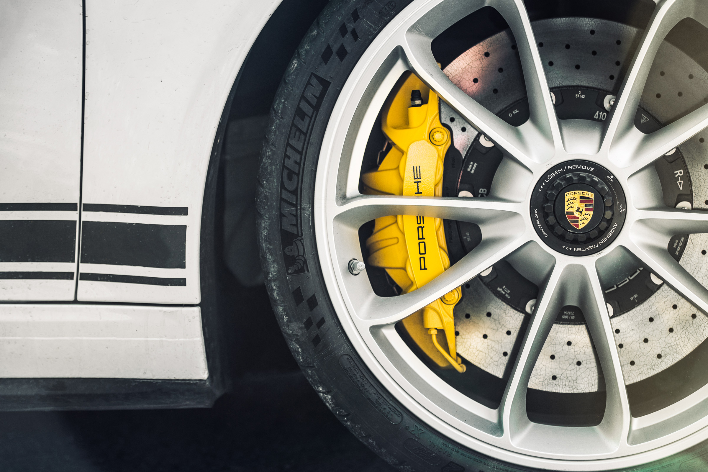 Porsche 911 R ride review - wheel